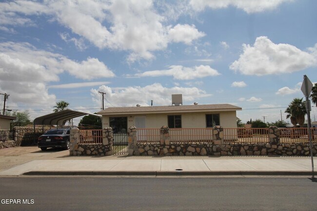 Building Photo - 906 Geronimo Dr