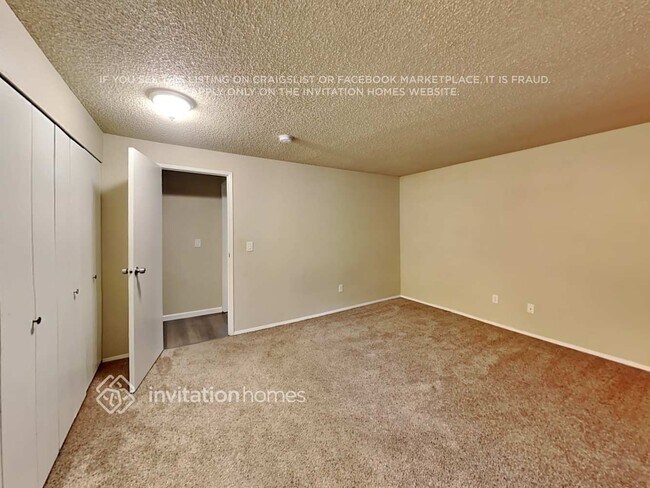 Building Photo - 28628 15th Ave S