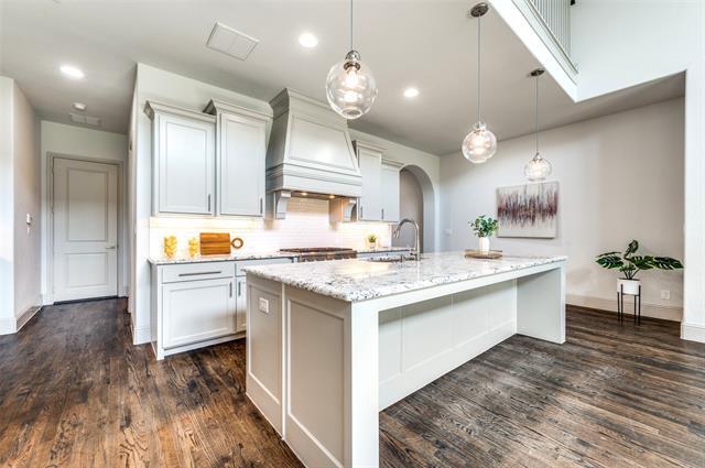 Building Photo - 870 Redstem Dr