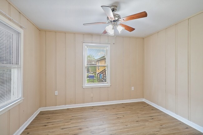 Building Photo - 946 Milam St