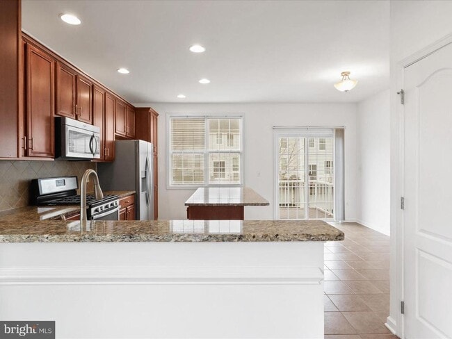 Building Photo - 43190 Whelplehill Terrace