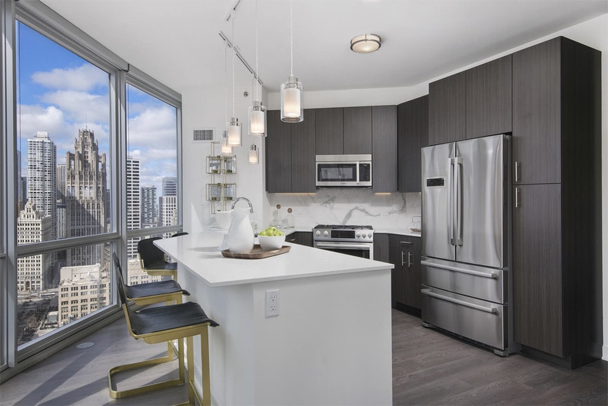 Interior Photo - 465 North Park