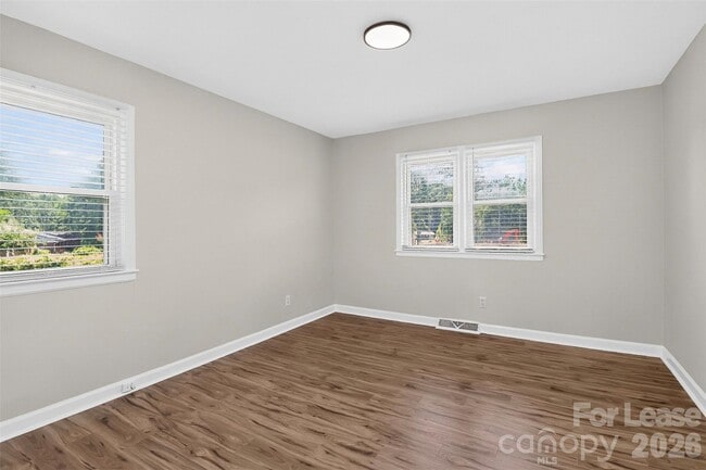 Building Photo - 6901 Ridge Ln Rd