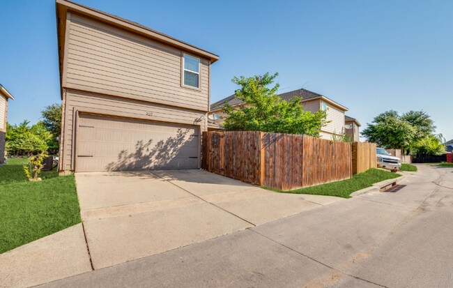 Building Photo - 322 Tribute Dr