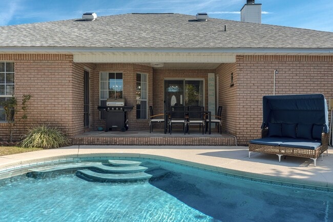 Building Photo - 329 Sailfish Cir