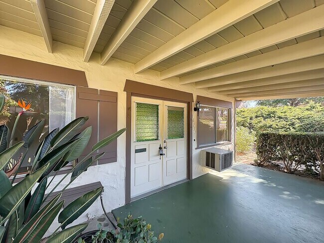 Building Photo - 16737 Meandro Dr
