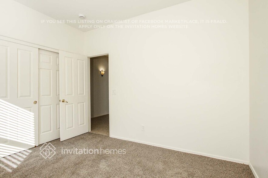 Building Photo - 15121 N 29th St