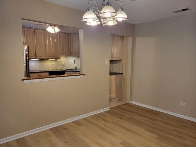 Building Photo - 7510 Farmingdale Dr