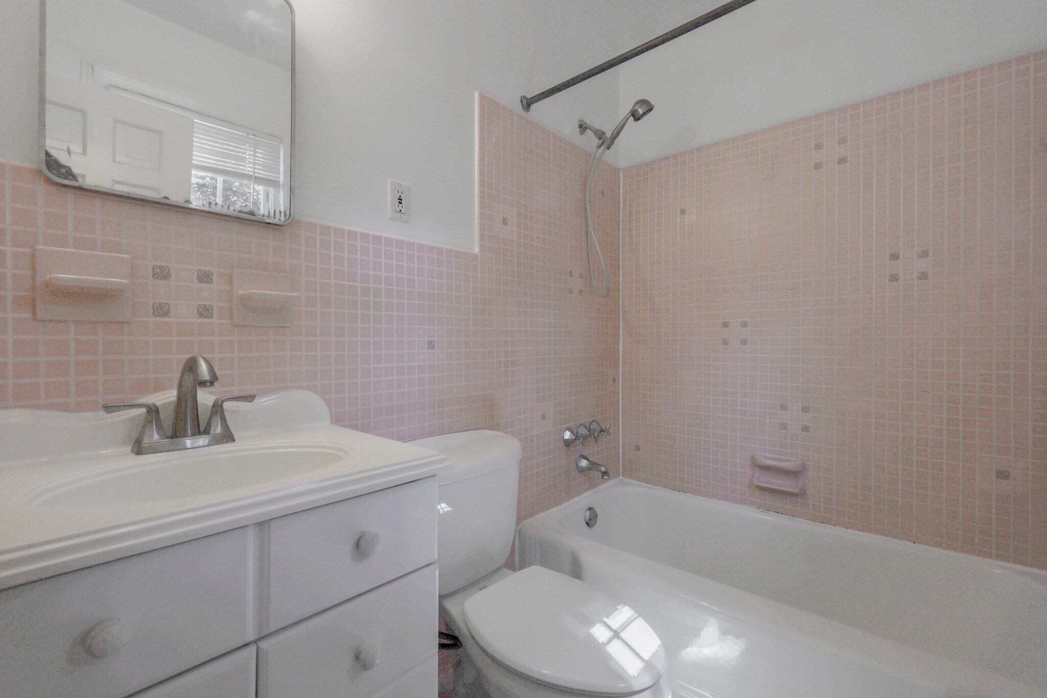 Building Photo - 4603 Guilford Pl