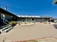 Building Photo - 36947 Melrose Dr