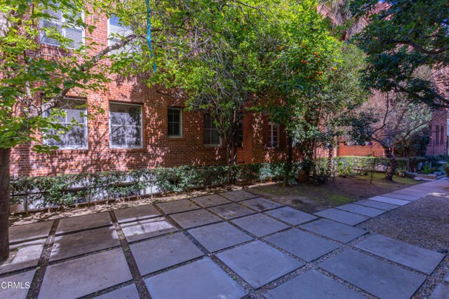 Building Photo - 139 S Los Robles Ave