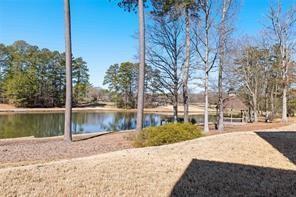 Building Photo - 496 Spring View Dr