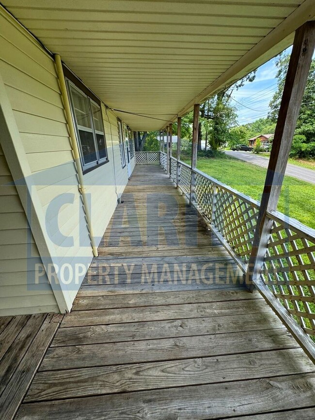 Building Photo - Two bedroom home w/ wrap-around porch!