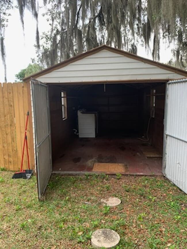 Building Photo - 1 Bed 1 Bath camper