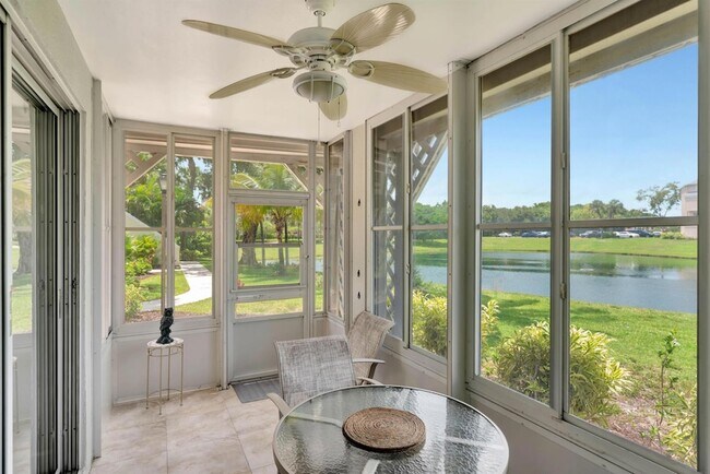 Building Photo - 353 S US Hwy 1