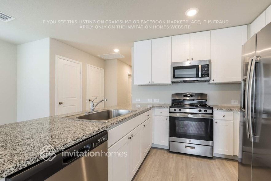 Building Photo - 4223 Southton Lk