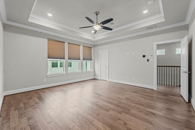 Building Photo - 954 Fisher St