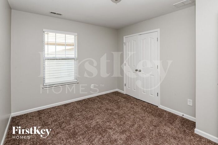 Building Photo - 13203 Meadowmere Rd