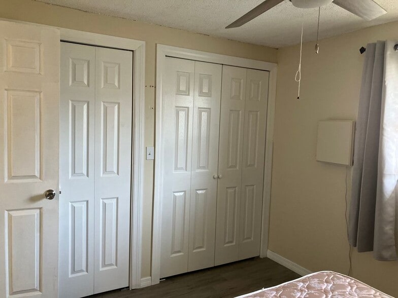 Building Photo - 4922 Elkner St