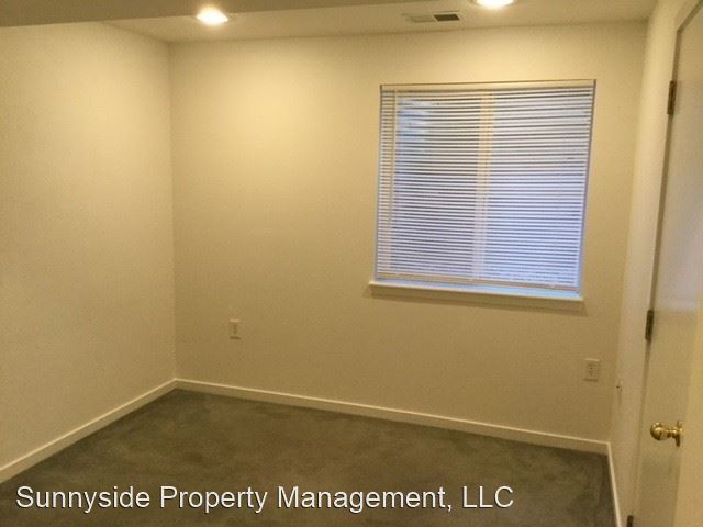 Building Photo - 3 br, 3.5 bath House - 4692 17th Street