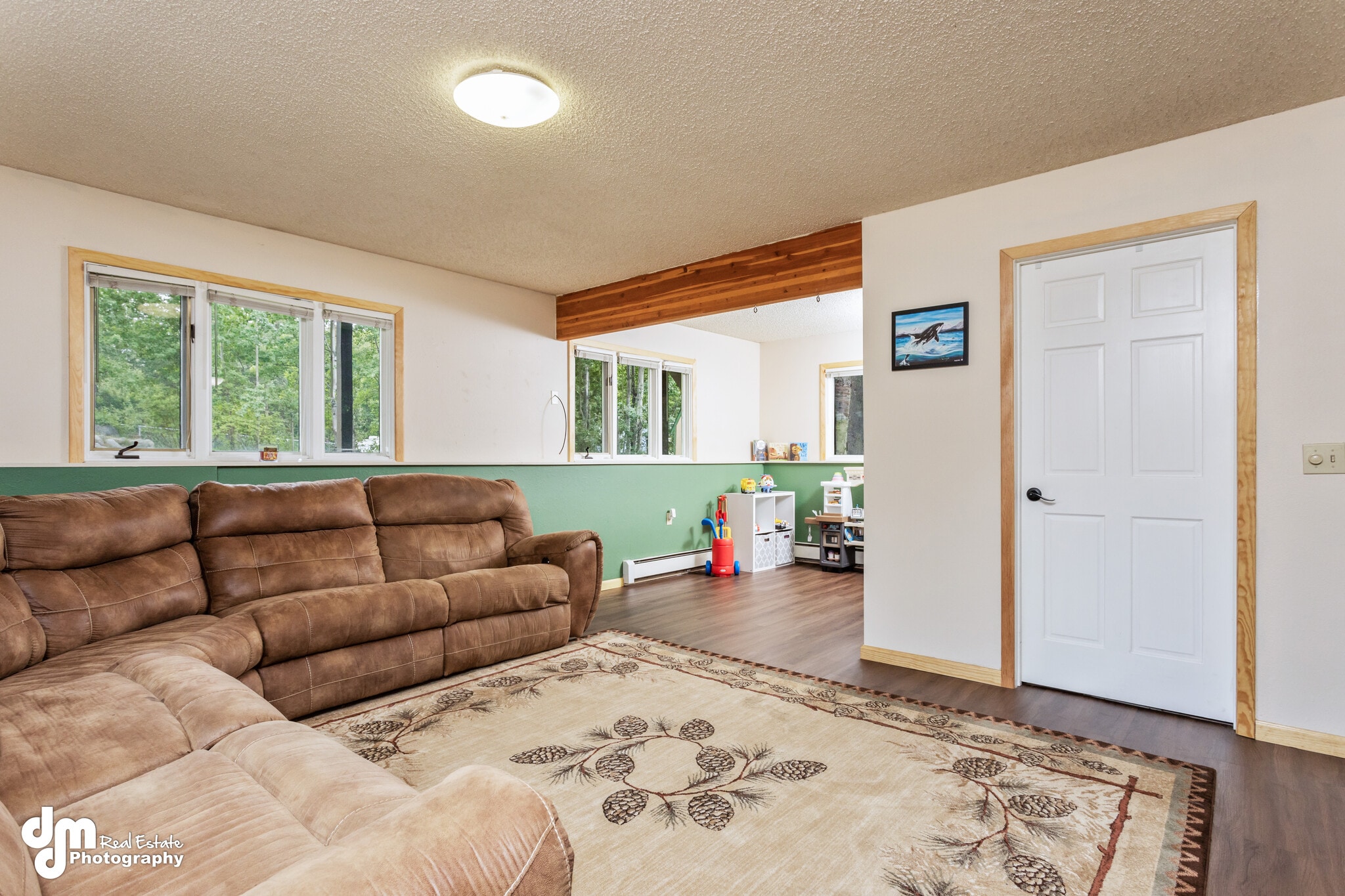 Building Photo - 10230 Crest View Ln