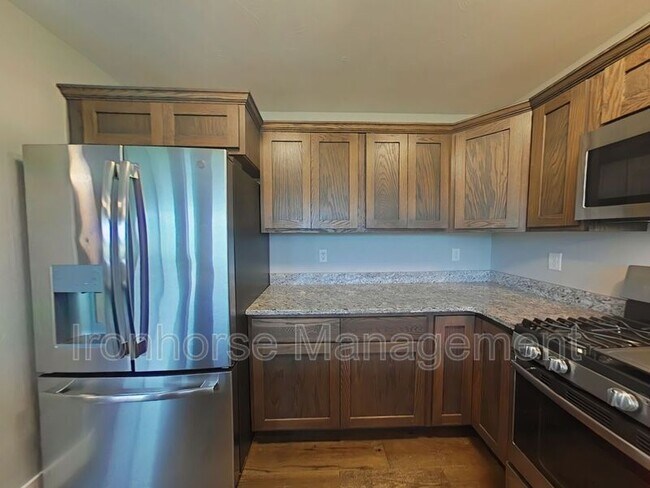 Building Photo - 2930 Warbler Way