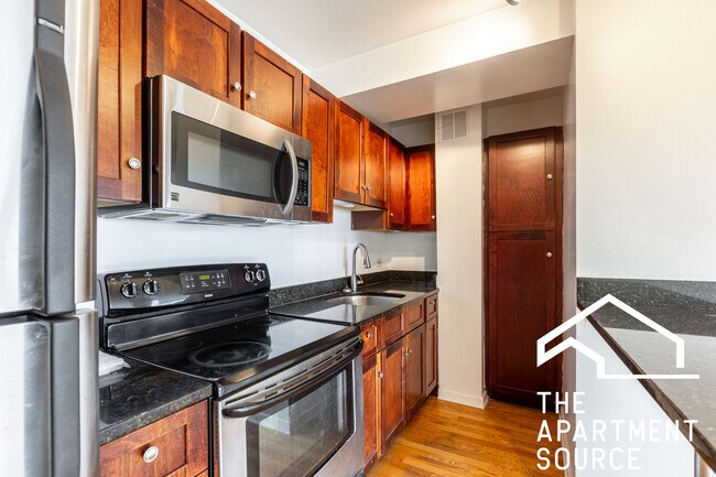 Building Photo - 4180 N Marine Dr