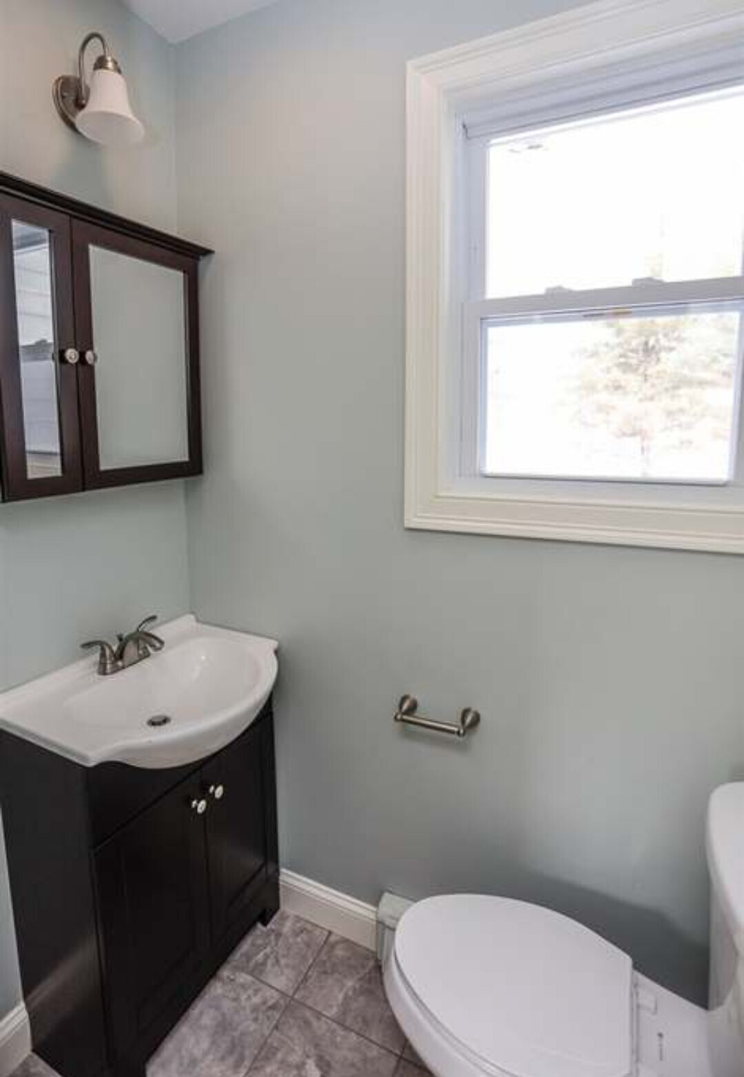 Building Photo - 1142 Cilley Rd