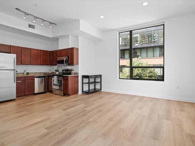 Building Photo - 1414 Belmont St NW