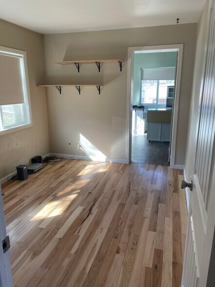 Building Photo - 26801 Columbia Way