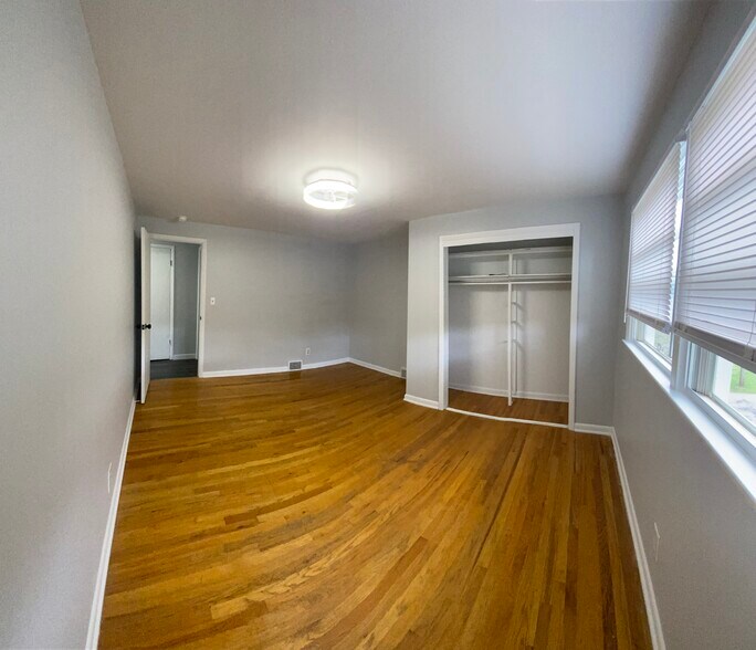 Front Bedroom - 1326 Westcott St