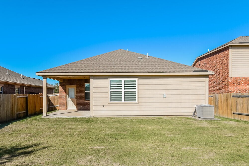 Building Photo - 341 Soap Tree Dr