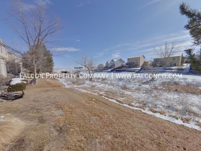 Building Photo - Gorgeous Townhouse In Fountain!