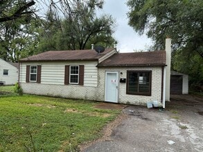 Building Photo - 1110 Richard Dr