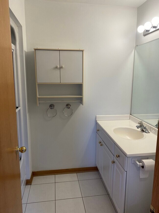 Building Photo - 5627 107th St