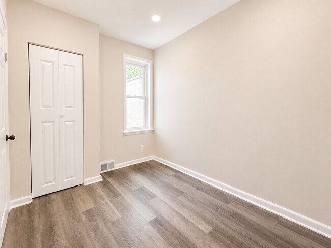 Building Photo - 2551 N Jessup St
