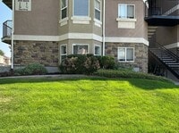Building Photo - 3842 S Clare Dr