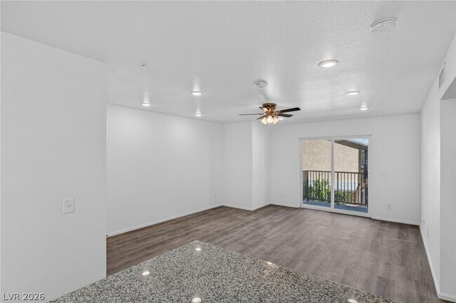 Building Photo - 2313 Seco Adobe Cir