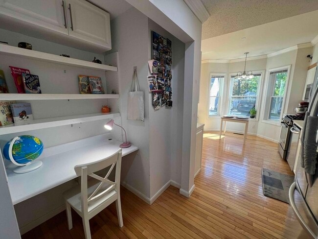 Building Photo - 9 Maple Ridge Dr