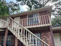 Building Photo - 2BED/1BA upstairs unit NE Tallahassee
