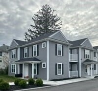 Building Photo - 1093 Main St