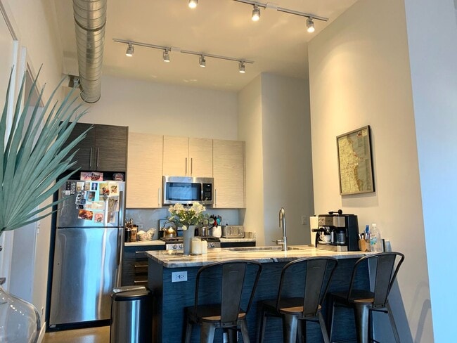 Building Photo - East Village Lofts