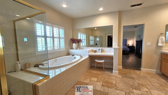 Building Photo - 2665 Aberdeen Ln