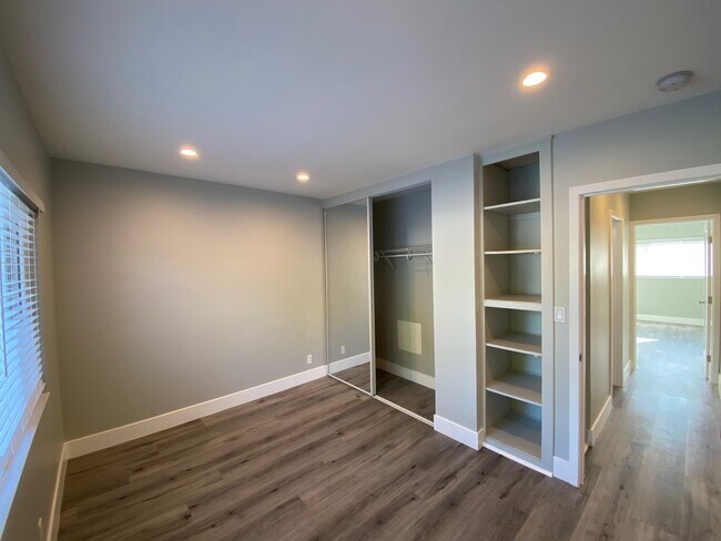 Master Bedroom - 1707 Barry Ave