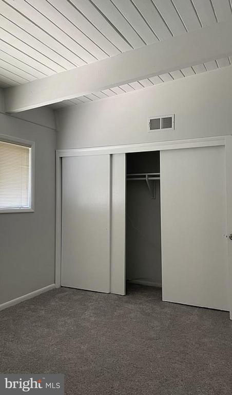 Building Photo - 4319 Americana Dr