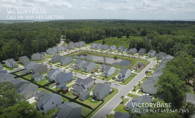 Building Photo - 26 Jolene Dr