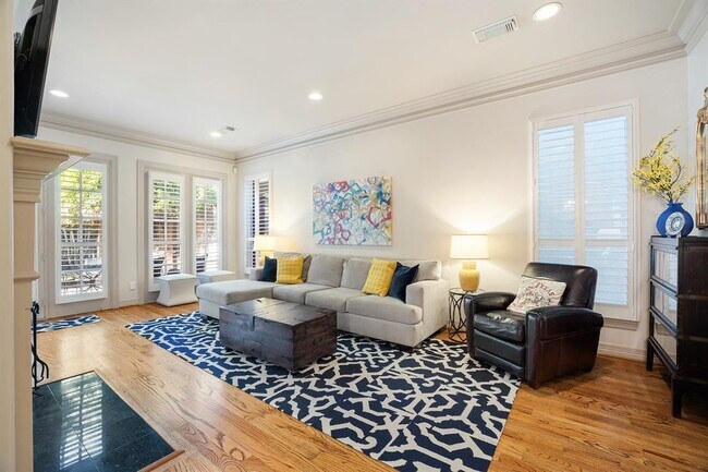 Building Photo - 4012 Gramercy St