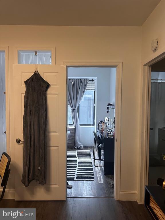 Building Photo - 1 Scott Cir NW