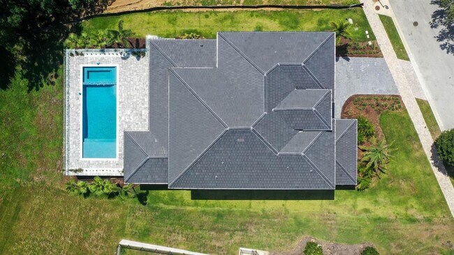 Building Photo - 17418 Pesce Loop