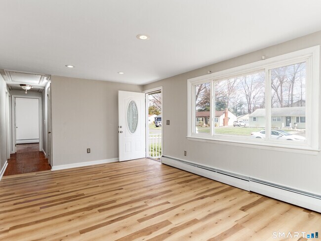 Building Photo - 97 Brussels Ave